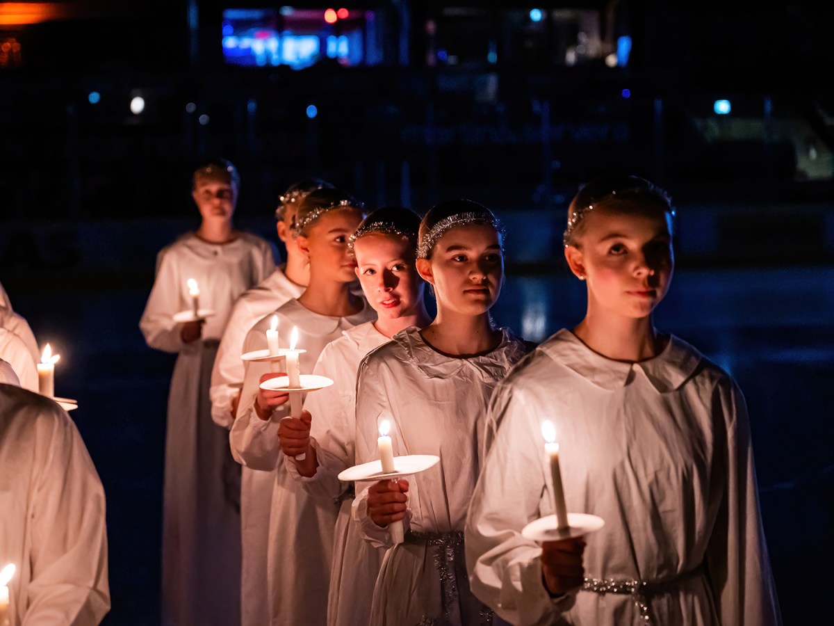 Vi bjuder in till julshow på&nbsp;is